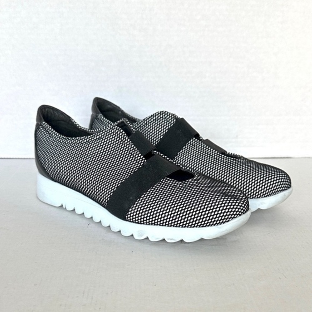 Munro Alta Slip-on Sneaker Black White Mesh Women’s Size 7